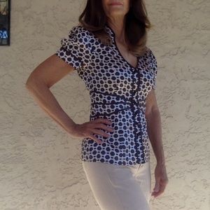 - Arden B. short-sleeved silk blouse